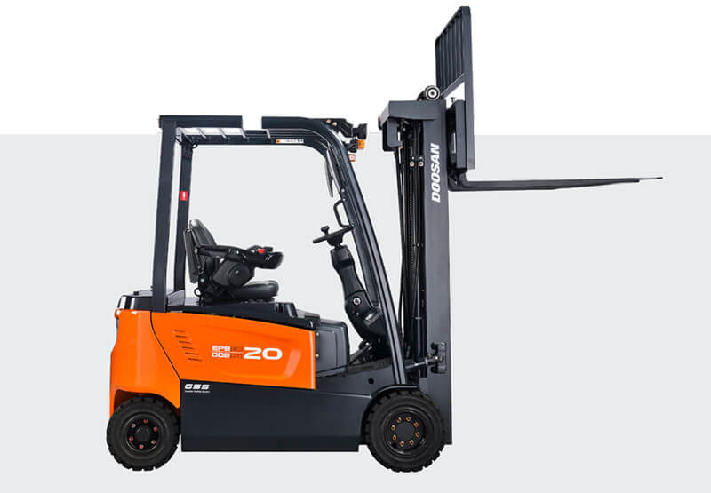 Forklift operator safely handling a commercial load in Welwyn Garden City